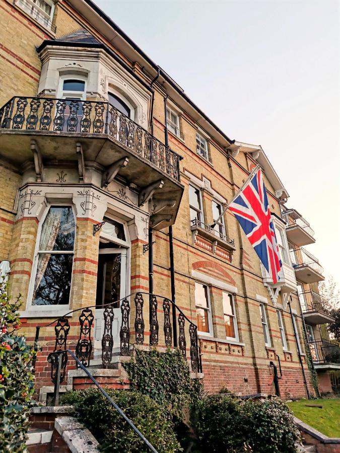 Villa Rothsay Hotel Cowes  Exterior photo