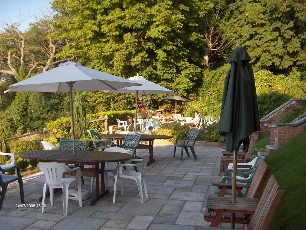 Villa Rothsay Hotel Cowes  Exterior photo